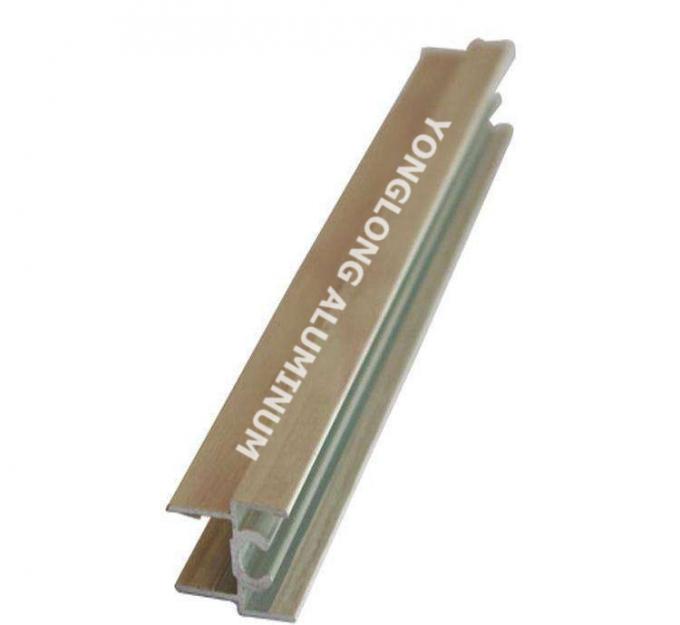 Poeder Met een laag bedekte de Deuruitdrijvingen van de Aluminiumgarderobe, het Hoge Nauwkeurige Profiel van het Aluminiumhandvat